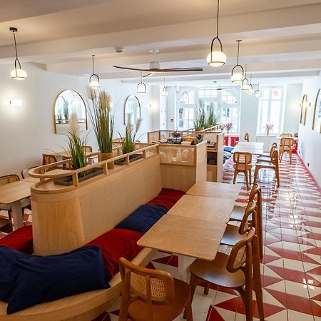 Best Western Plus Au Grand Saint Jean Бон Екстериор снимка
