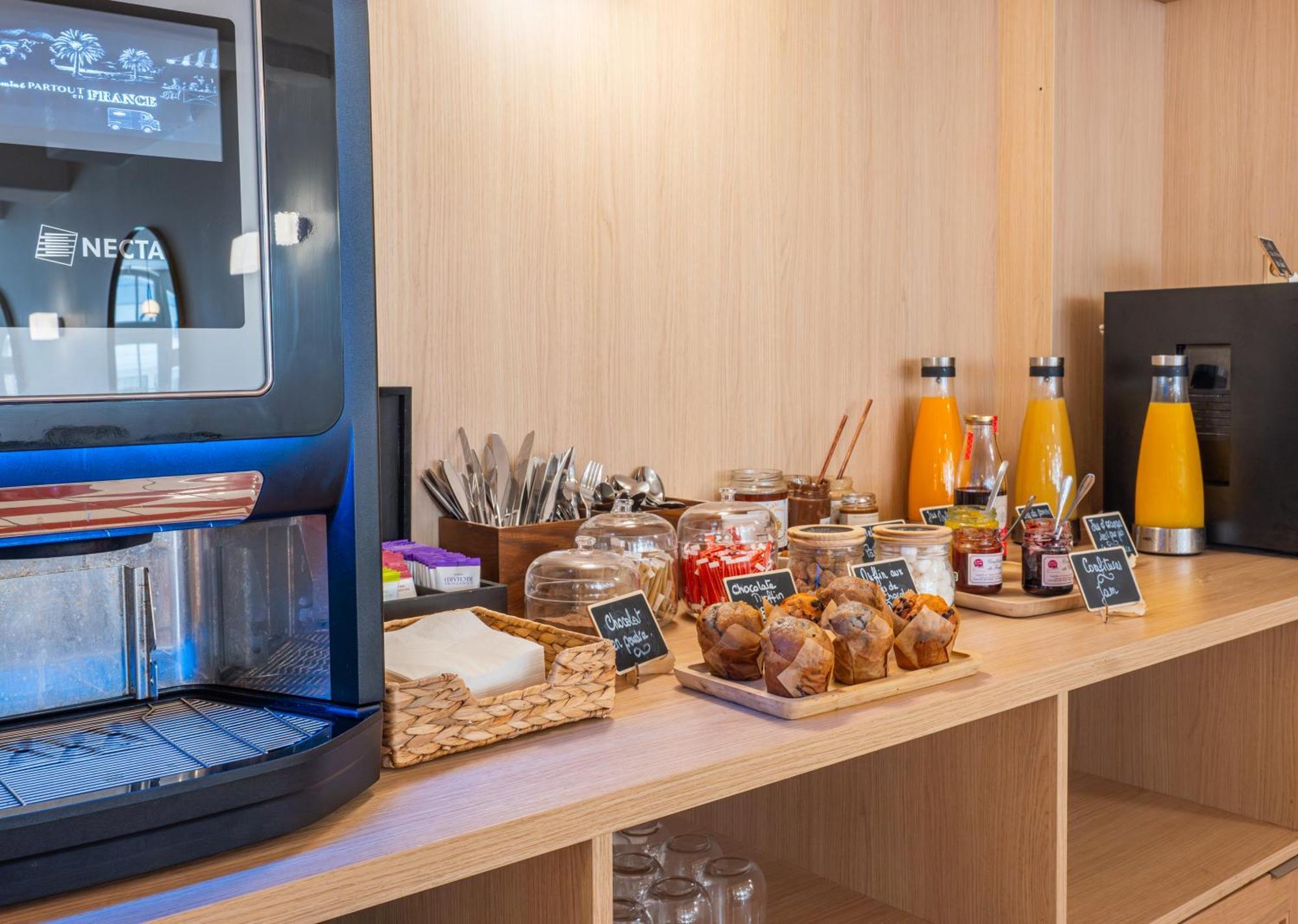 Best Western Plus Au Grand Saint Jean Бон Екстериор снимка