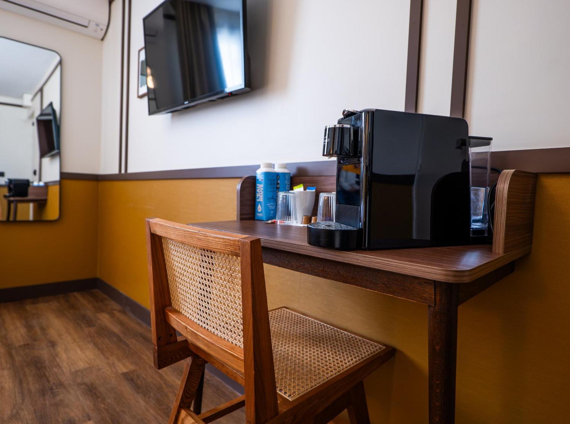 Best Western Plus Au Grand Saint Jean Бон Екстериор снимка