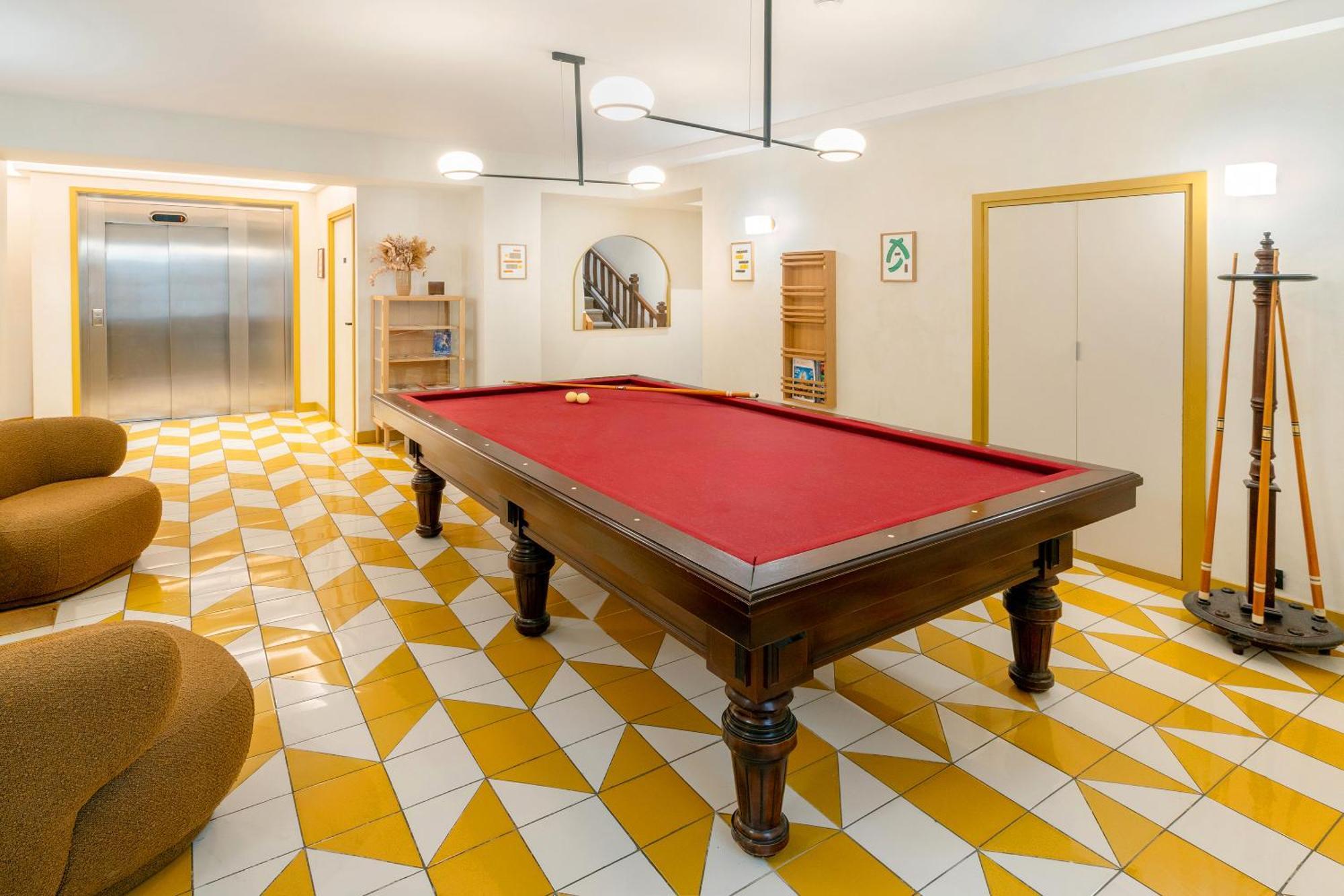 Best Western Plus Au Grand Saint Jean Бон Екстериор снимка